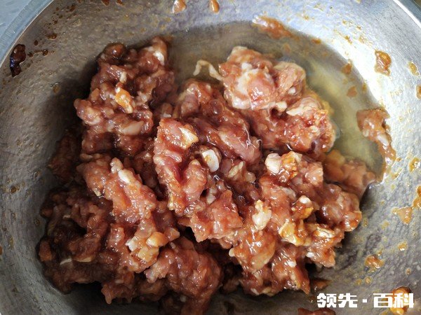 三文鱼牛肉米饭堡怎么做好吃